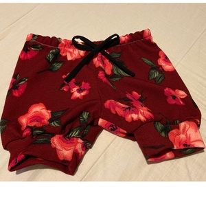 Little V Men bubble shorts, size 3-4.